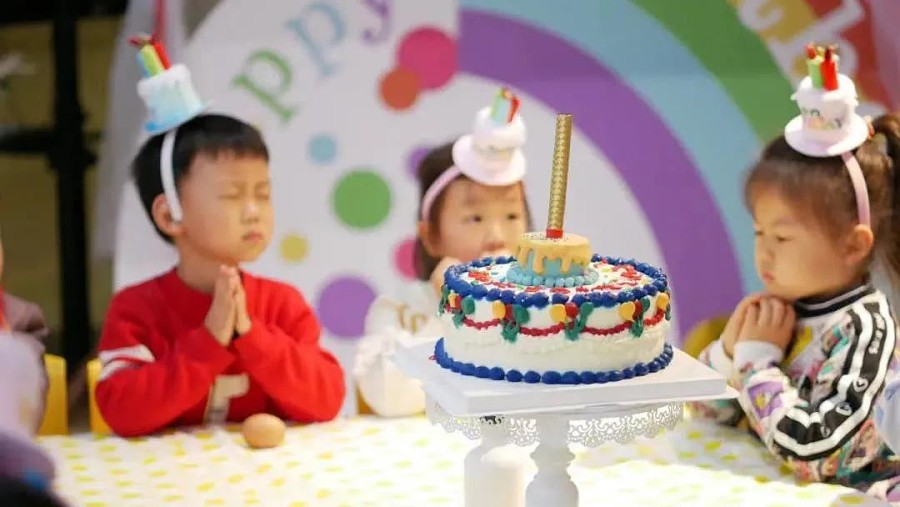 感恩有你，伴我成长——童心万向国际崂山幼儿园11月宝宝主题生日会(图17)