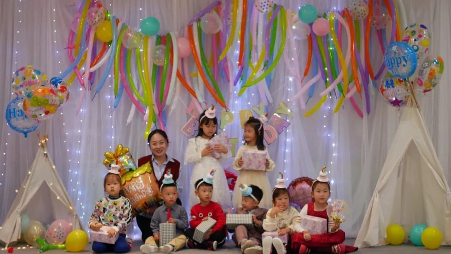 感恩有你，伴我成长——童心万向国际崂山幼儿园11月宝宝主题生日会(图20)