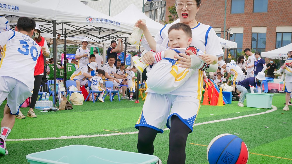 Super Basketball,Go!丨童心万向国际教育集团第一届亲子篮球嘉年华(图20)