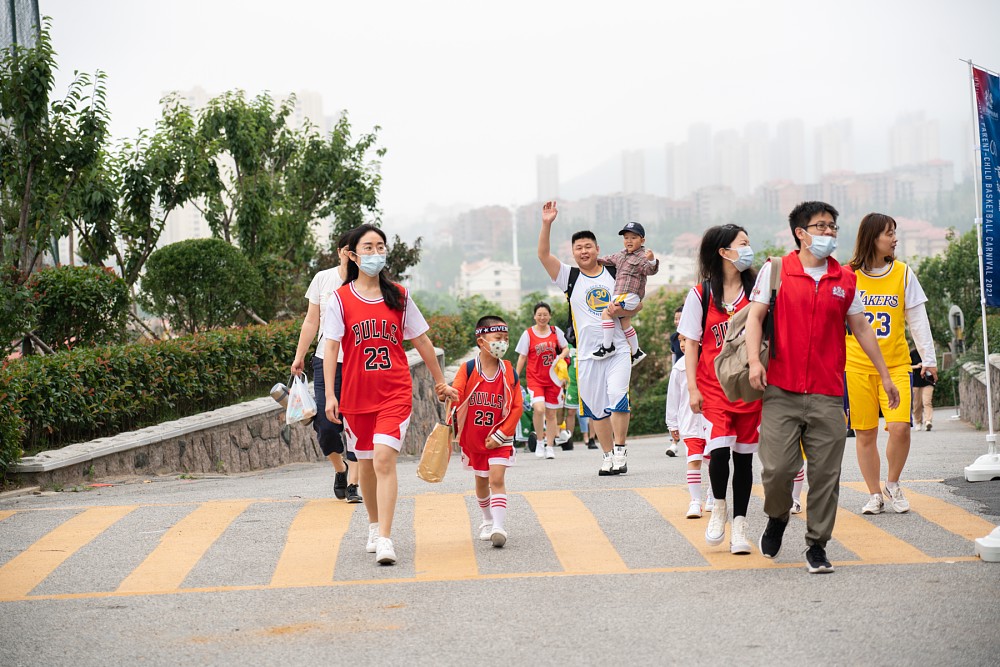 Super Basketball,Go!丨童心万向国际教育集团第一届亲子篮球嘉年华(图2)