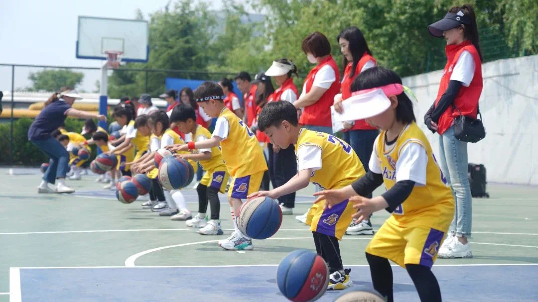 My Childhood With Basketball——童心万向国际教育集团第三届亲子篮球嘉年华(图80)
