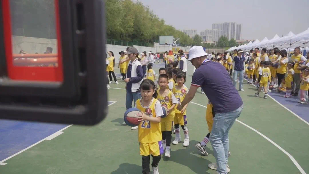 My Childhood With Basketball——童心万向国际教育集团第三届亲子篮球嘉年华(图92)
